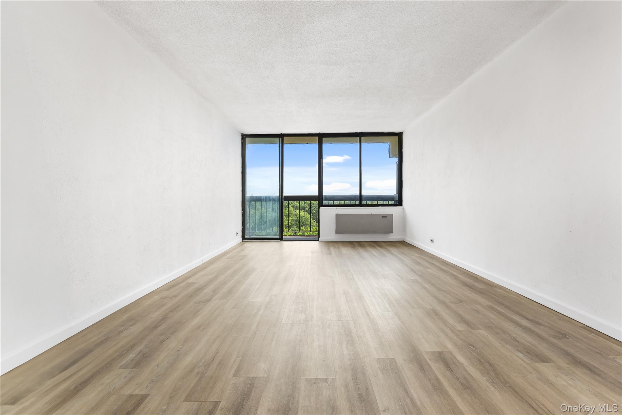 150-38 Union Tnpk 10N # 10N, Kew Gardens, NY 11367