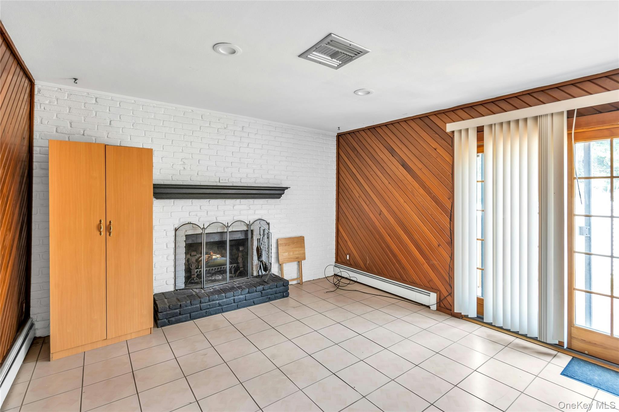 639 Townline Road, Hauppauge, NY 11788