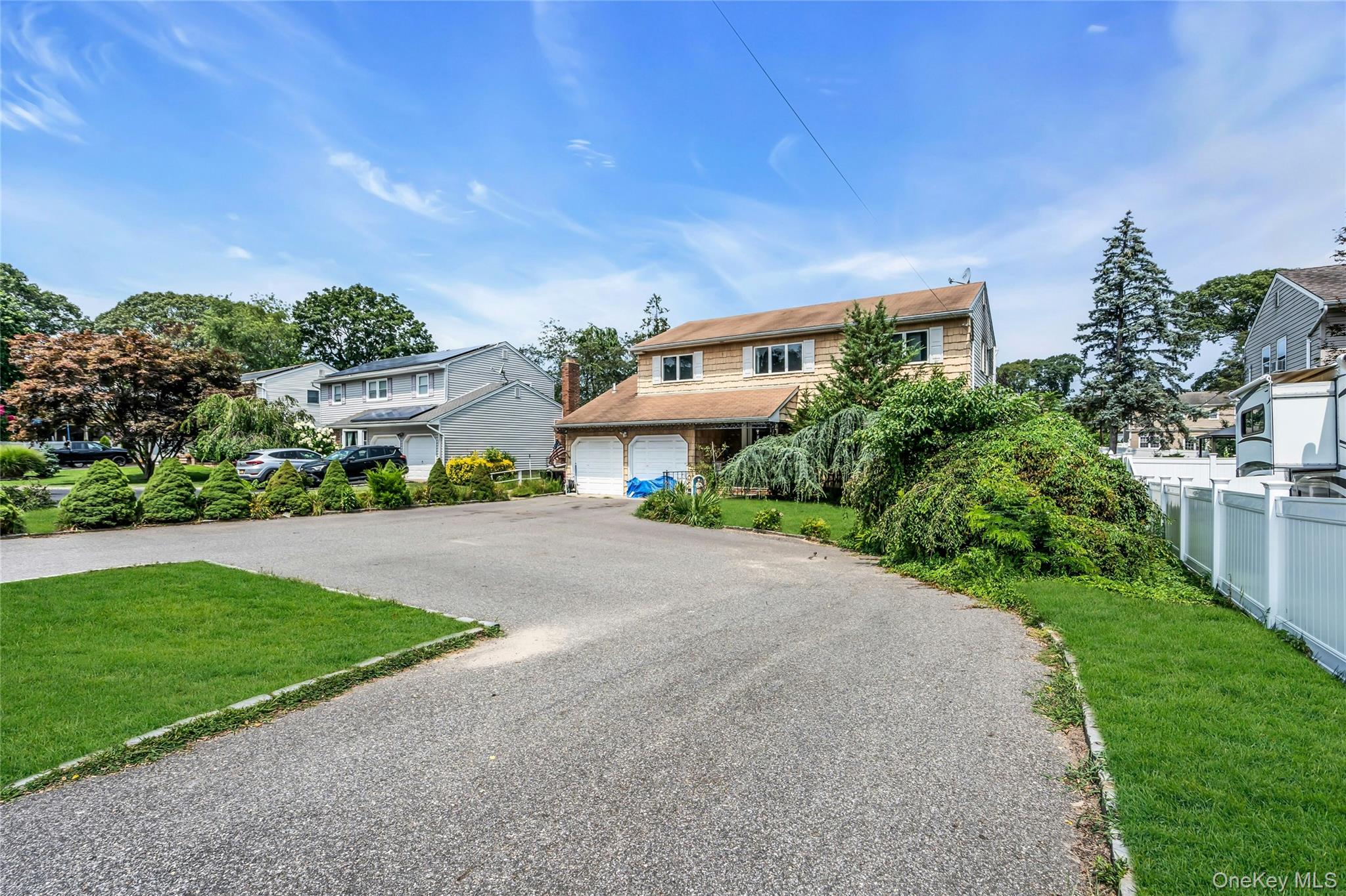 639 Townline Road, Hauppauge, NY 11788