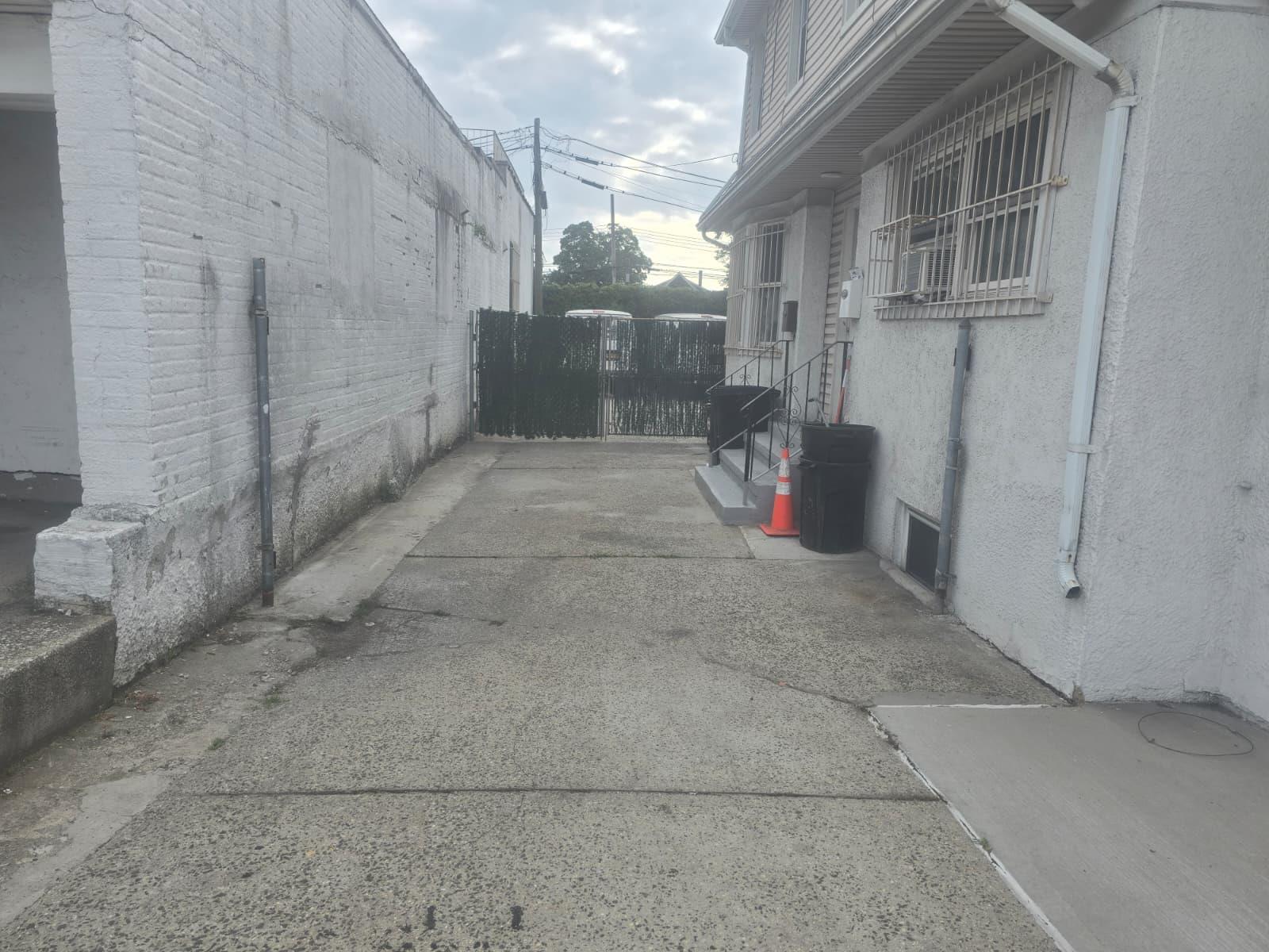 8742 Van Wyck Expressway, Richmond Hill, NY 11418