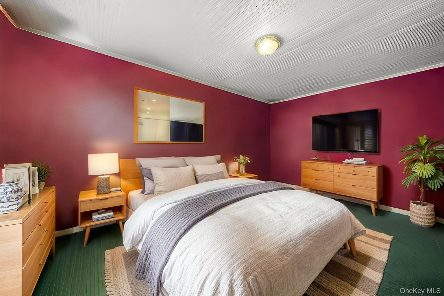 9 Willow Street, Glen Cove, NY 11542