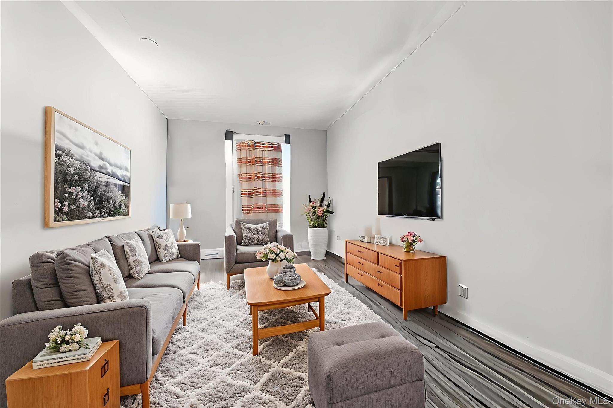 9 Willow Street, Glen Cove, NY 11542