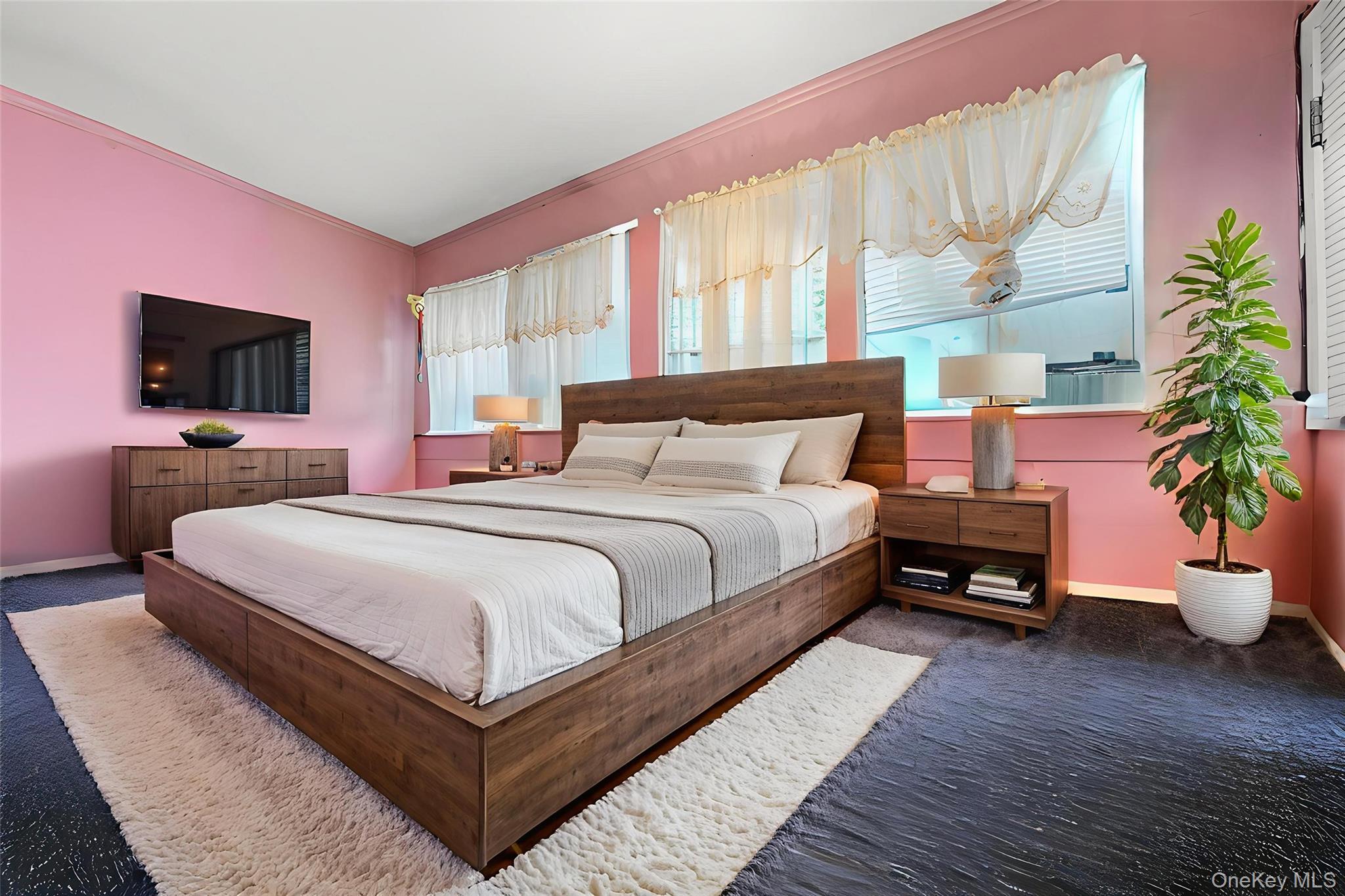 9 Willow Street, Glen Cove, NY 11542