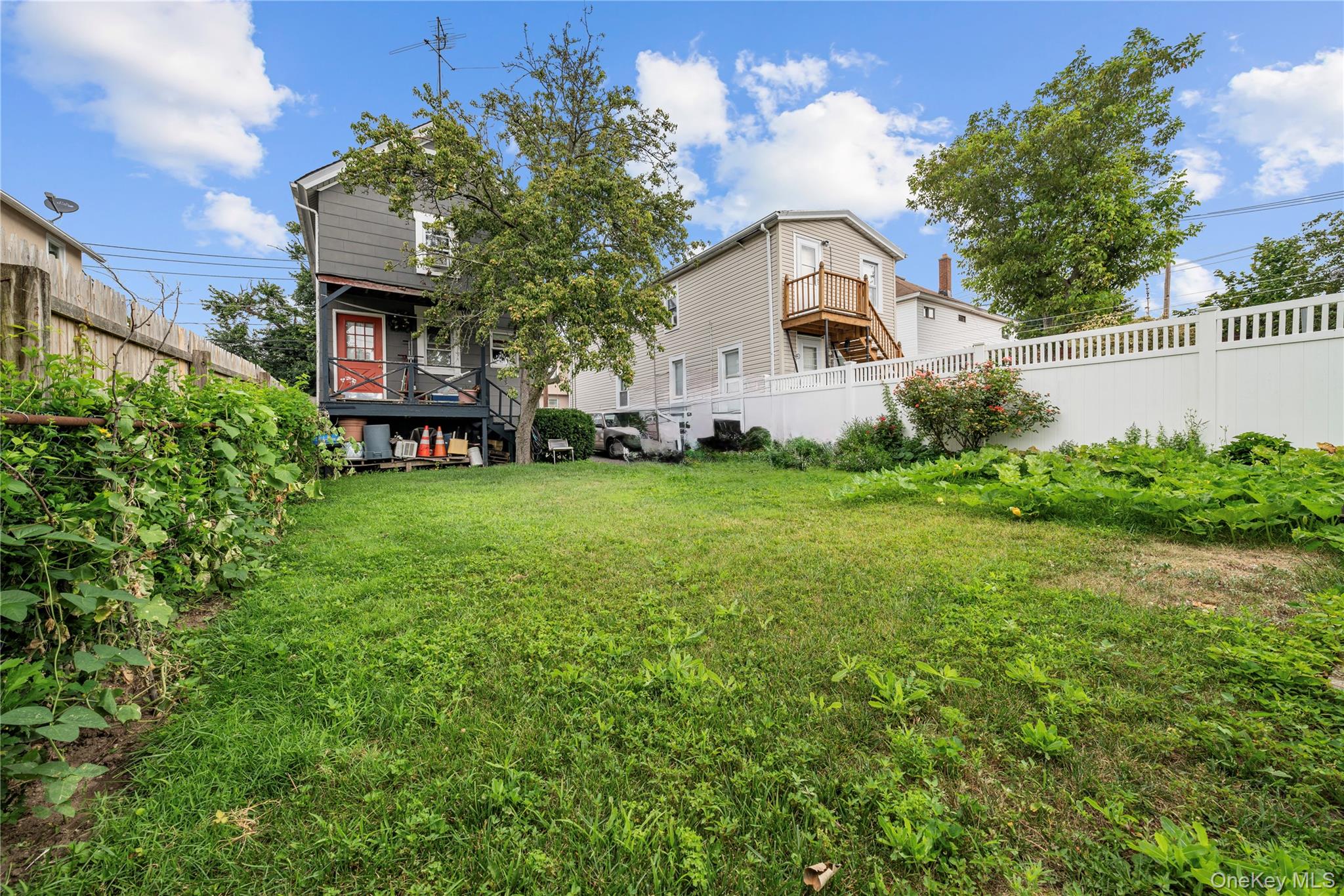 9 Willow Street, Glen Cove, NY 11542