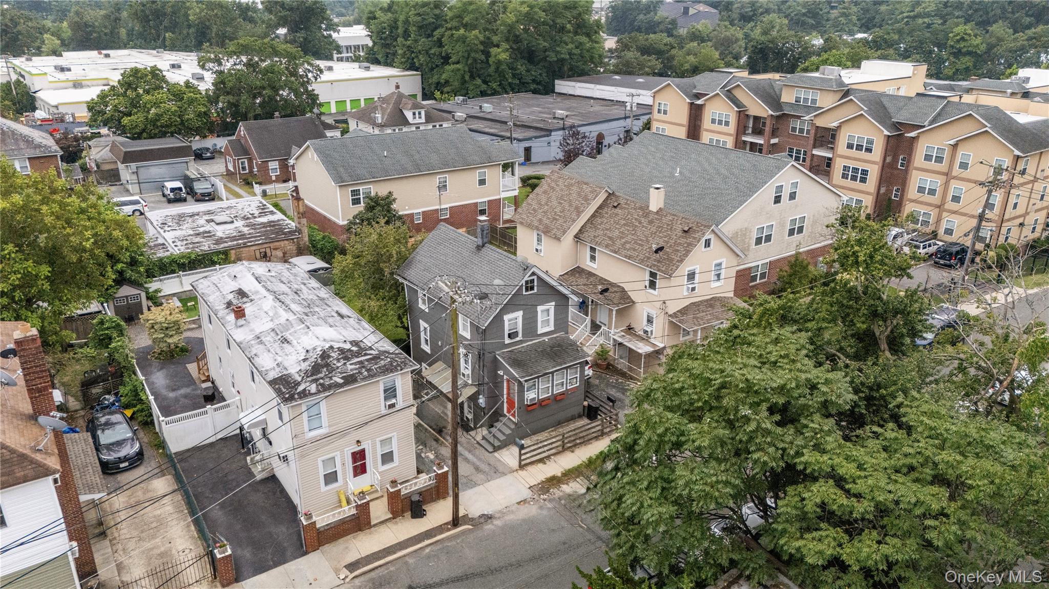 9 Willow Street, Glen Cove, NY 11542