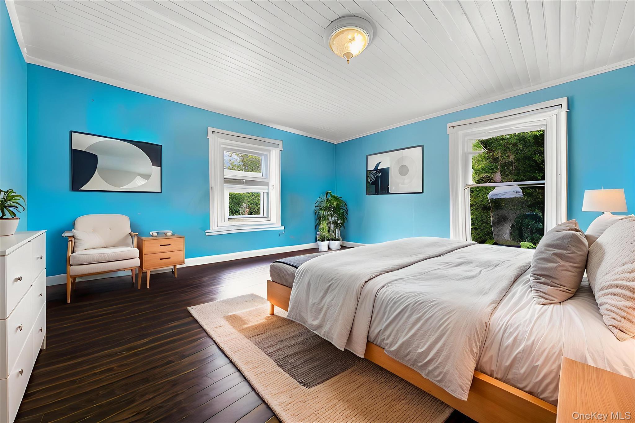 9 Willow Street, Glen Cove, NY 11542