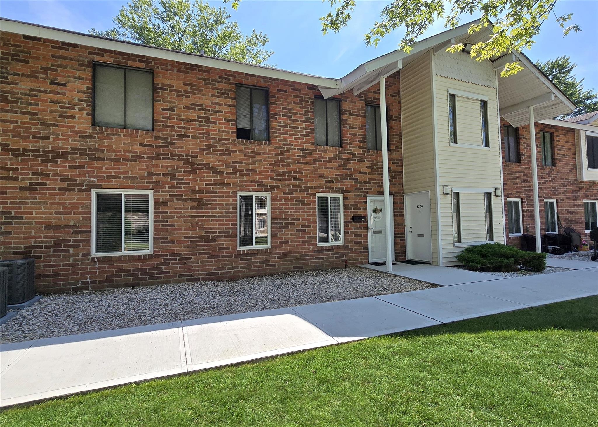 23 Kiowa Court # 23, Coram, NY 11727