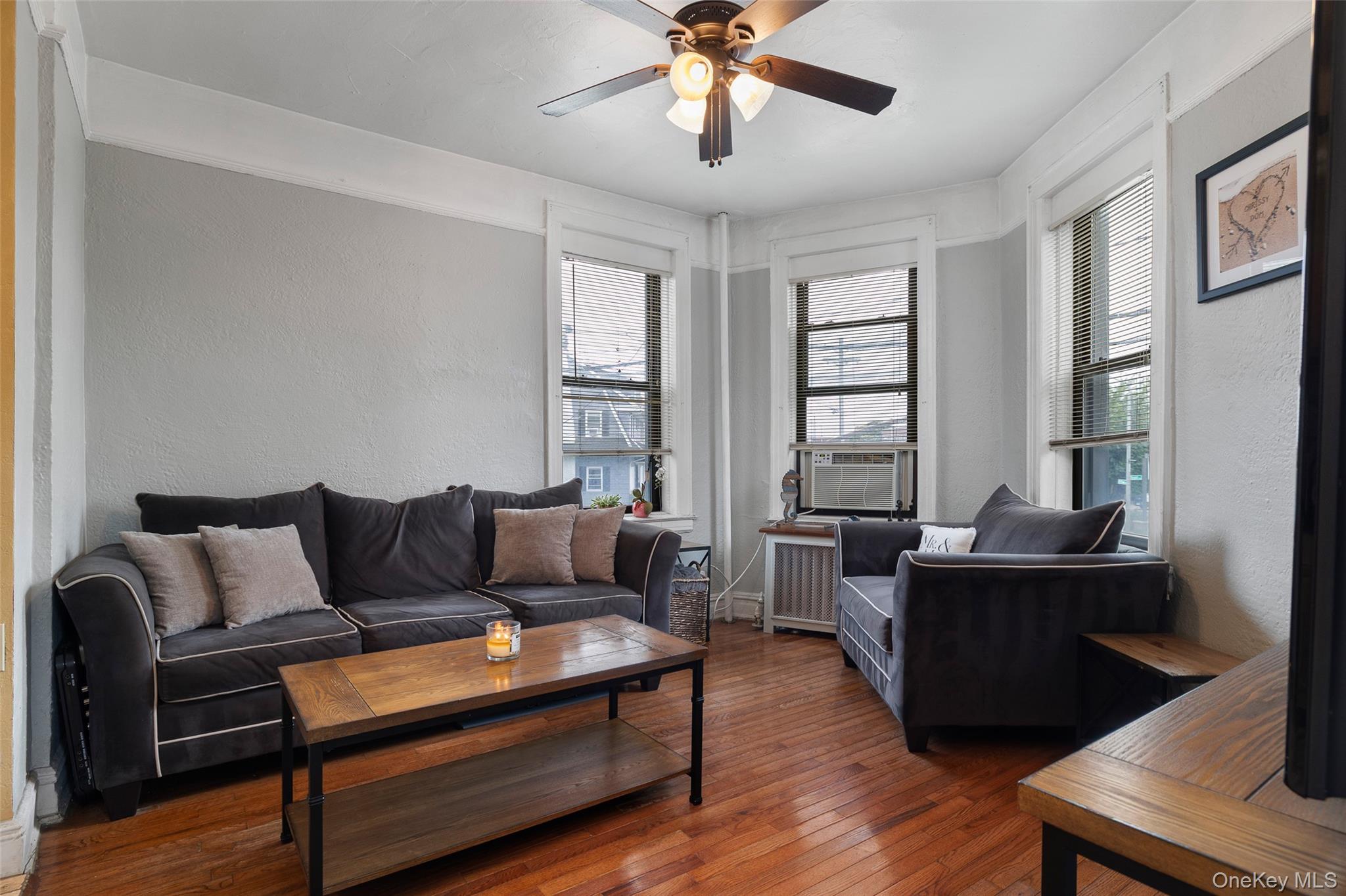 12 Hempstead Avenue # 2, Rockville Centre, NY 11570