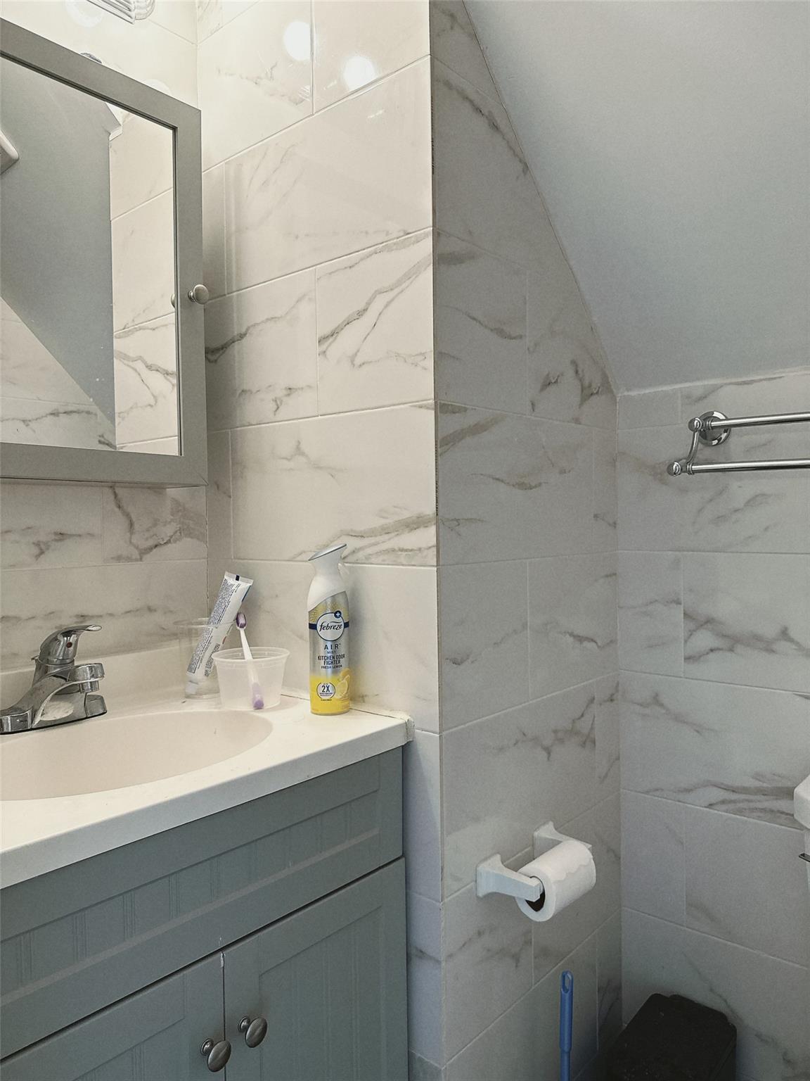 7615 172nd Street, Fresh Meadows, NY 11366