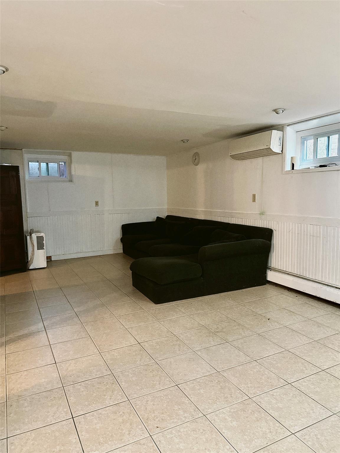 7615 172nd Street, Fresh Meadows, NY 11366