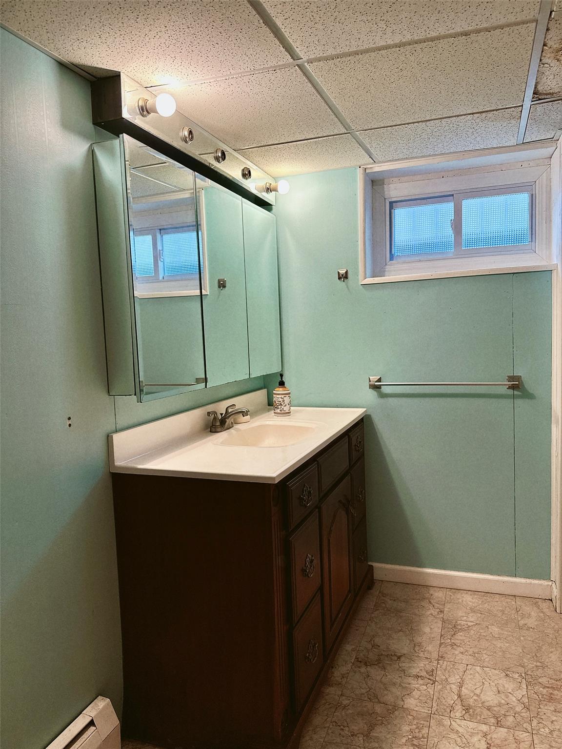 7615 172nd Street, Fresh Meadows, NY 11366