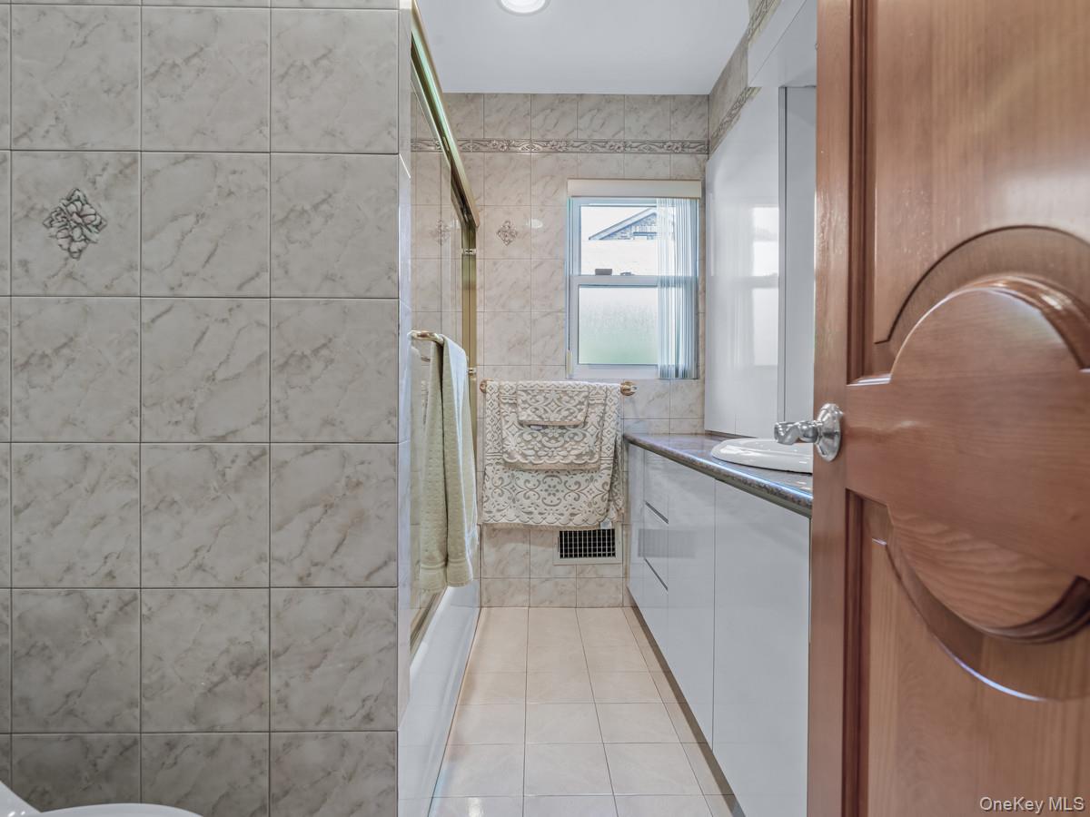 4321 172nd Street, Flushing, NY 11358