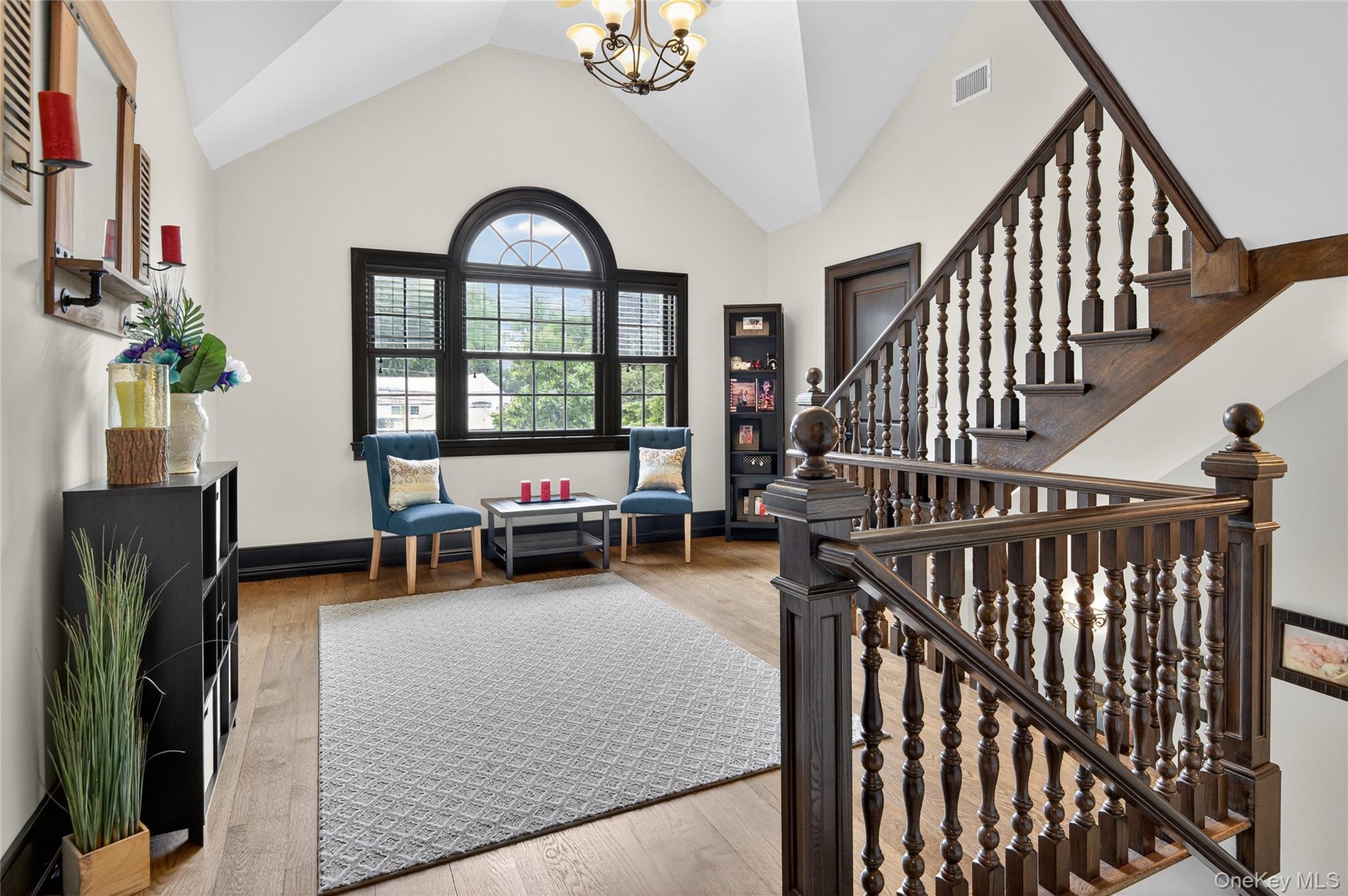 23 Gloria Lane, Huntington, NY 11743