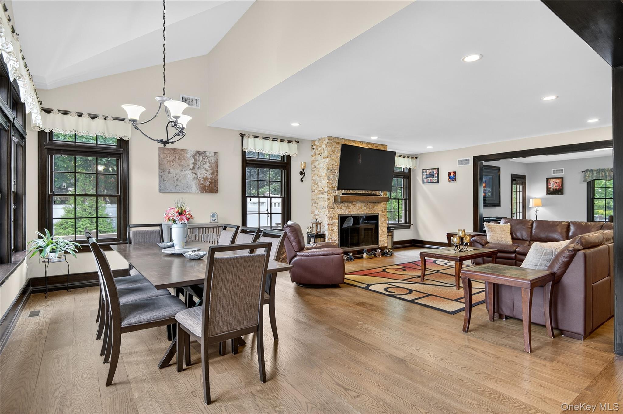 23 Gloria Lane, Huntington, NY 11743