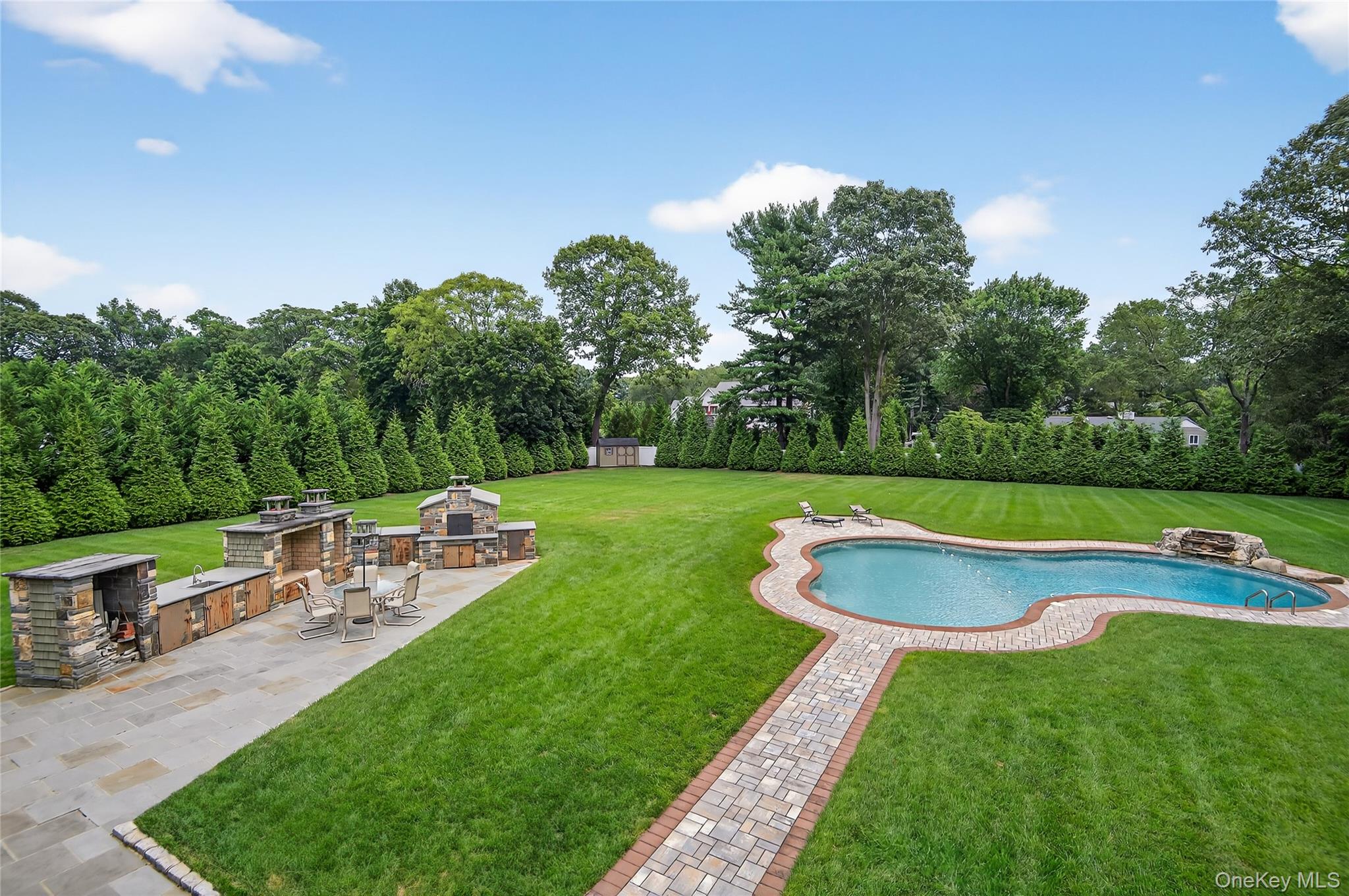 23 Gloria Lane, Huntington, NY 11743