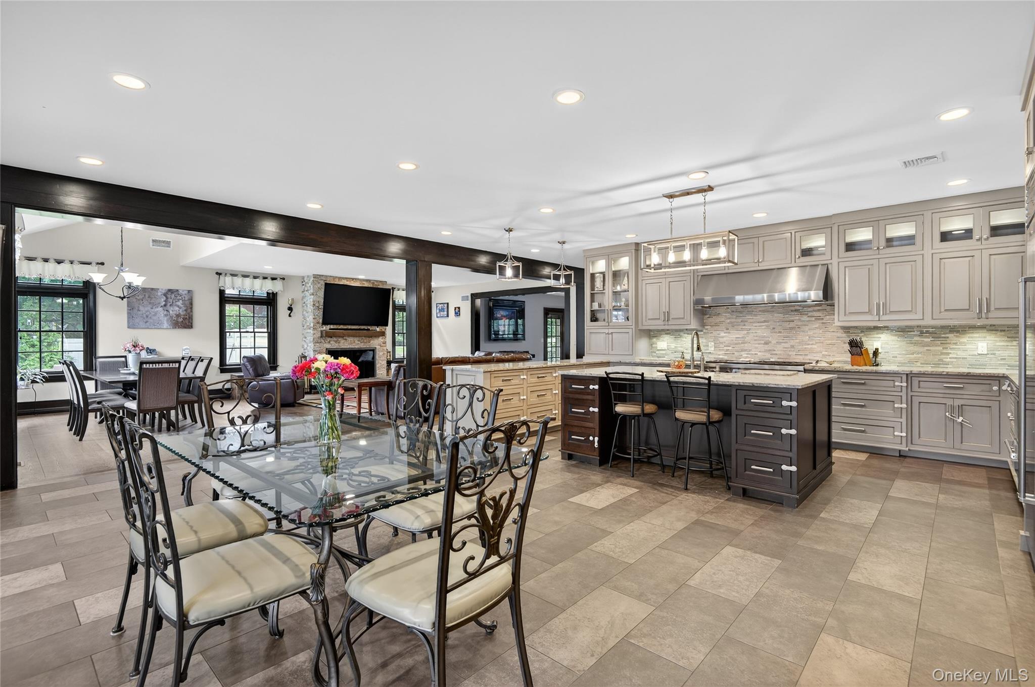 23 Gloria Lane, Huntington, NY 11743