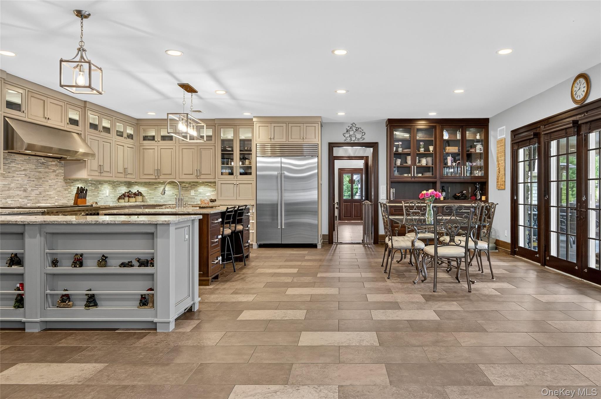 23 Gloria Lane, Huntington, NY 11743