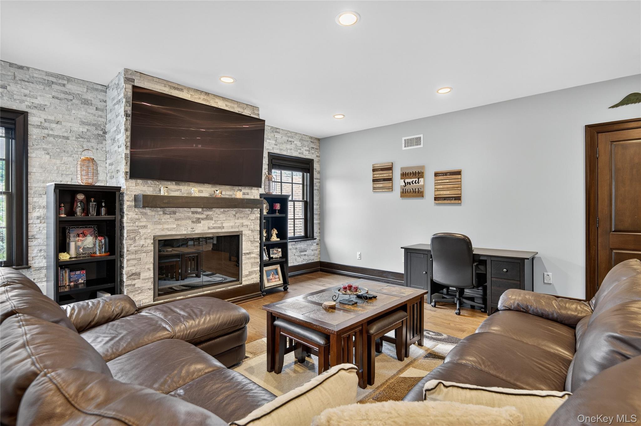 23 Gloria Lane, Huntington, NY 11743