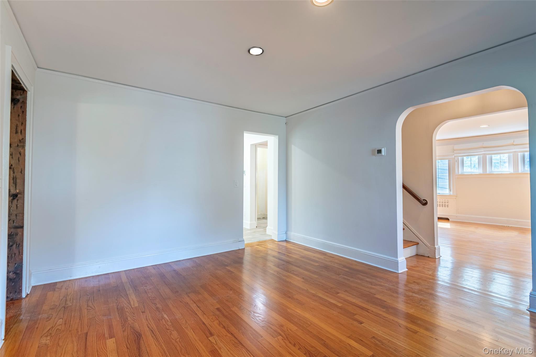 11 4th Road, Great Neck, NY 11021