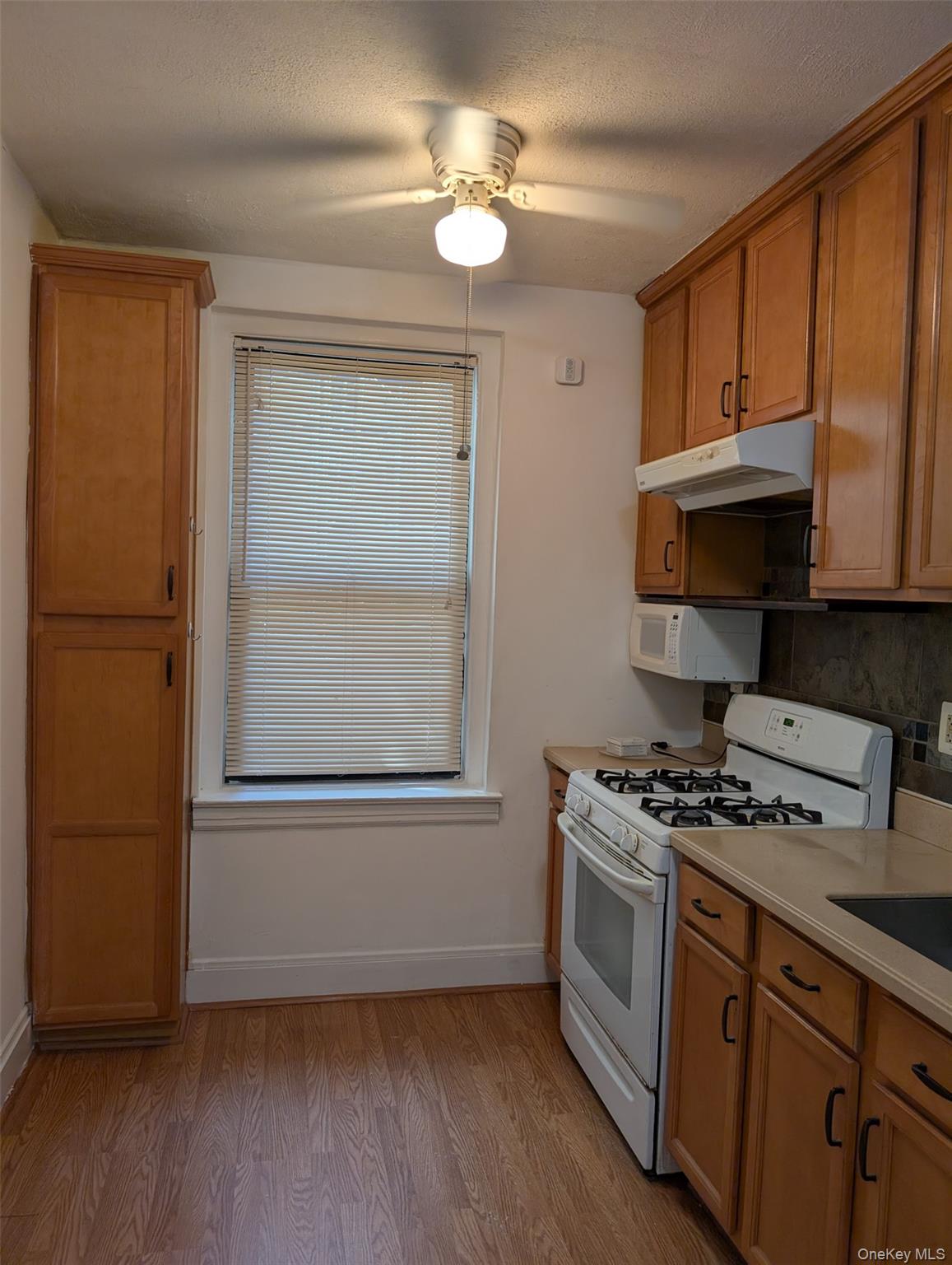 7234 Austin Street # D4, Forest Hills, NY 11375