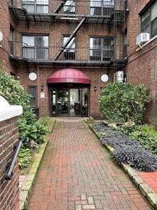 7234 Austin Street # D4, Forest Hills, NY 11375
