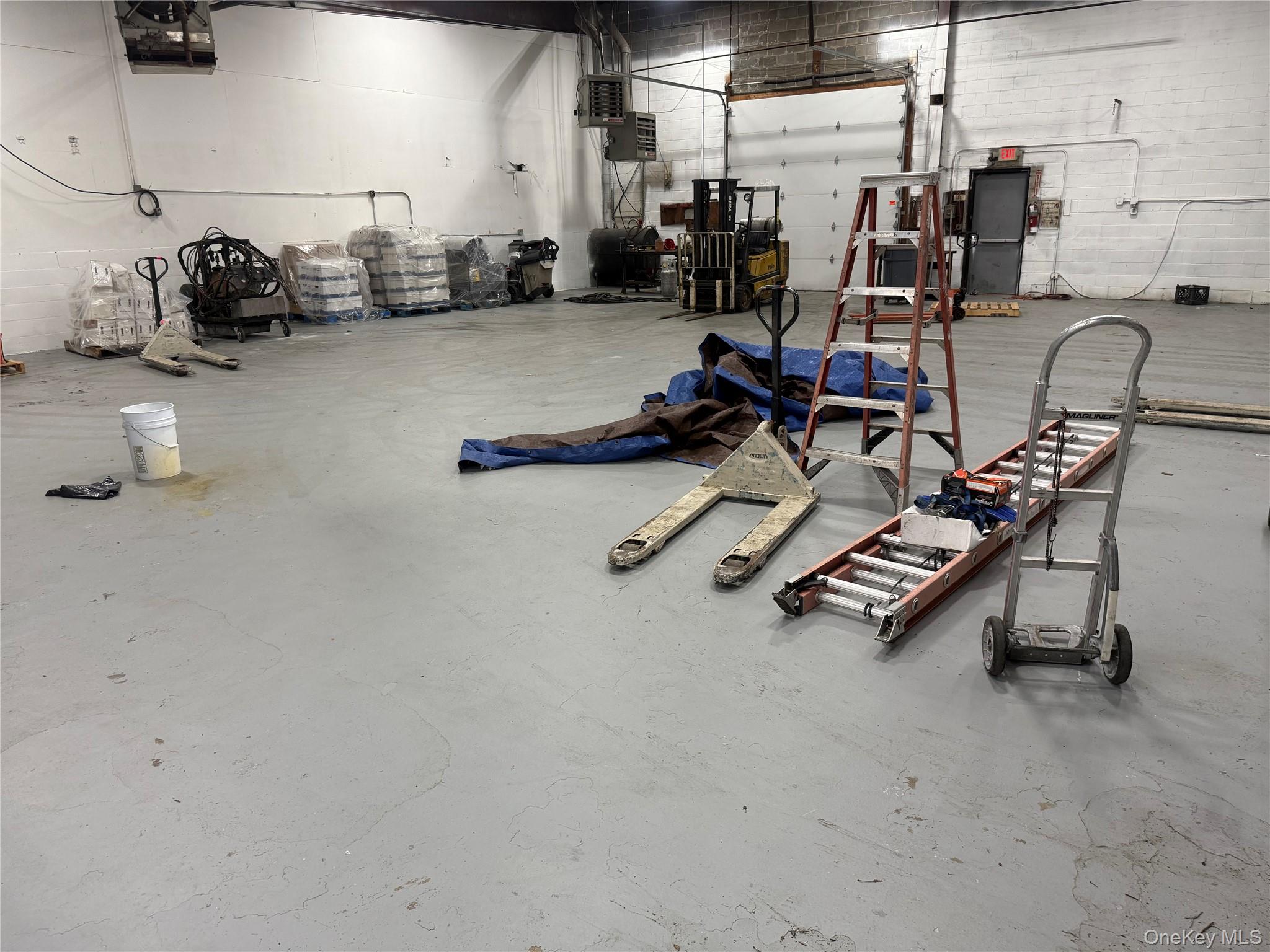 75 Urban Avenue, Westbury, NY 11590