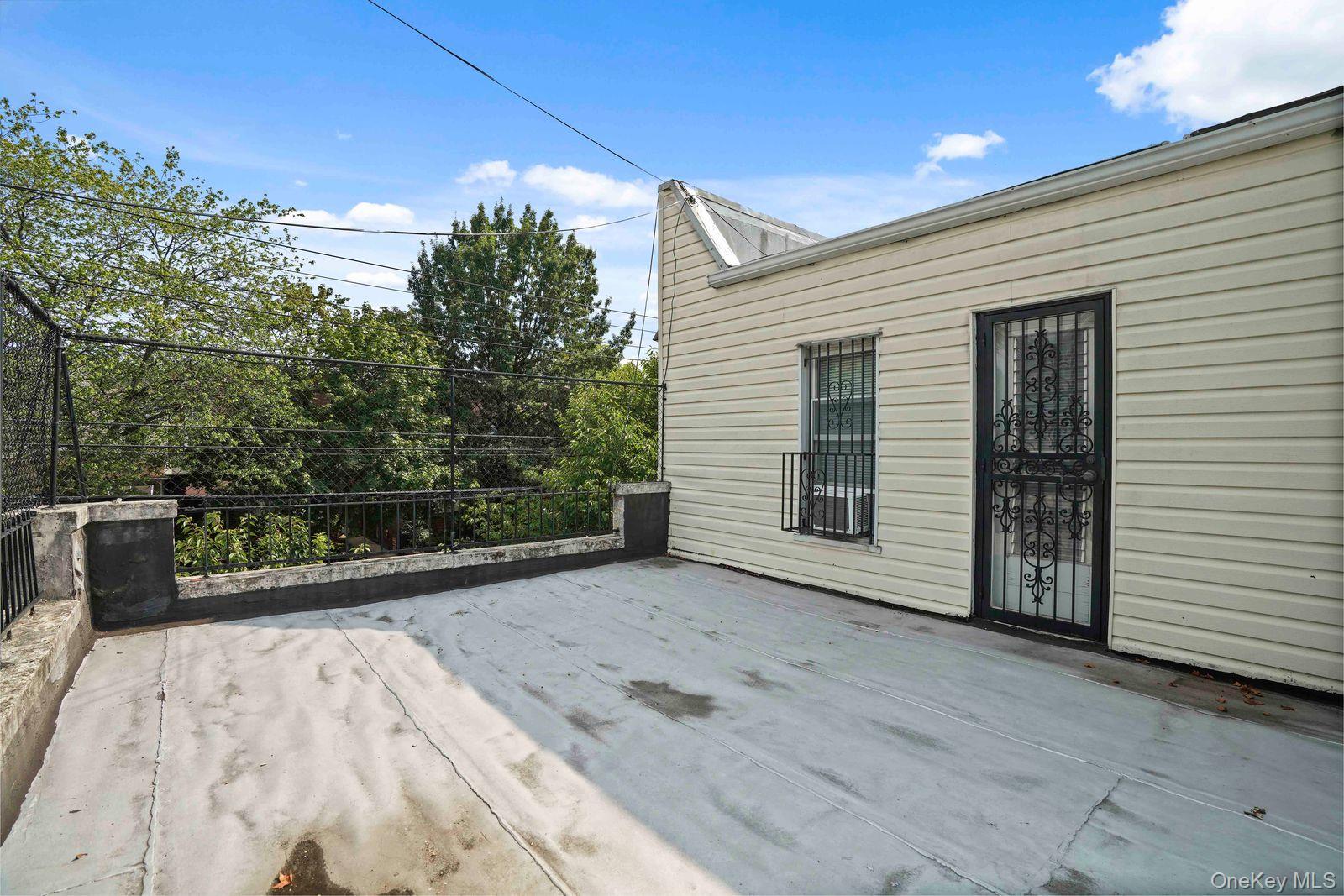 70-49 66th Place, Glendale, NY 11385