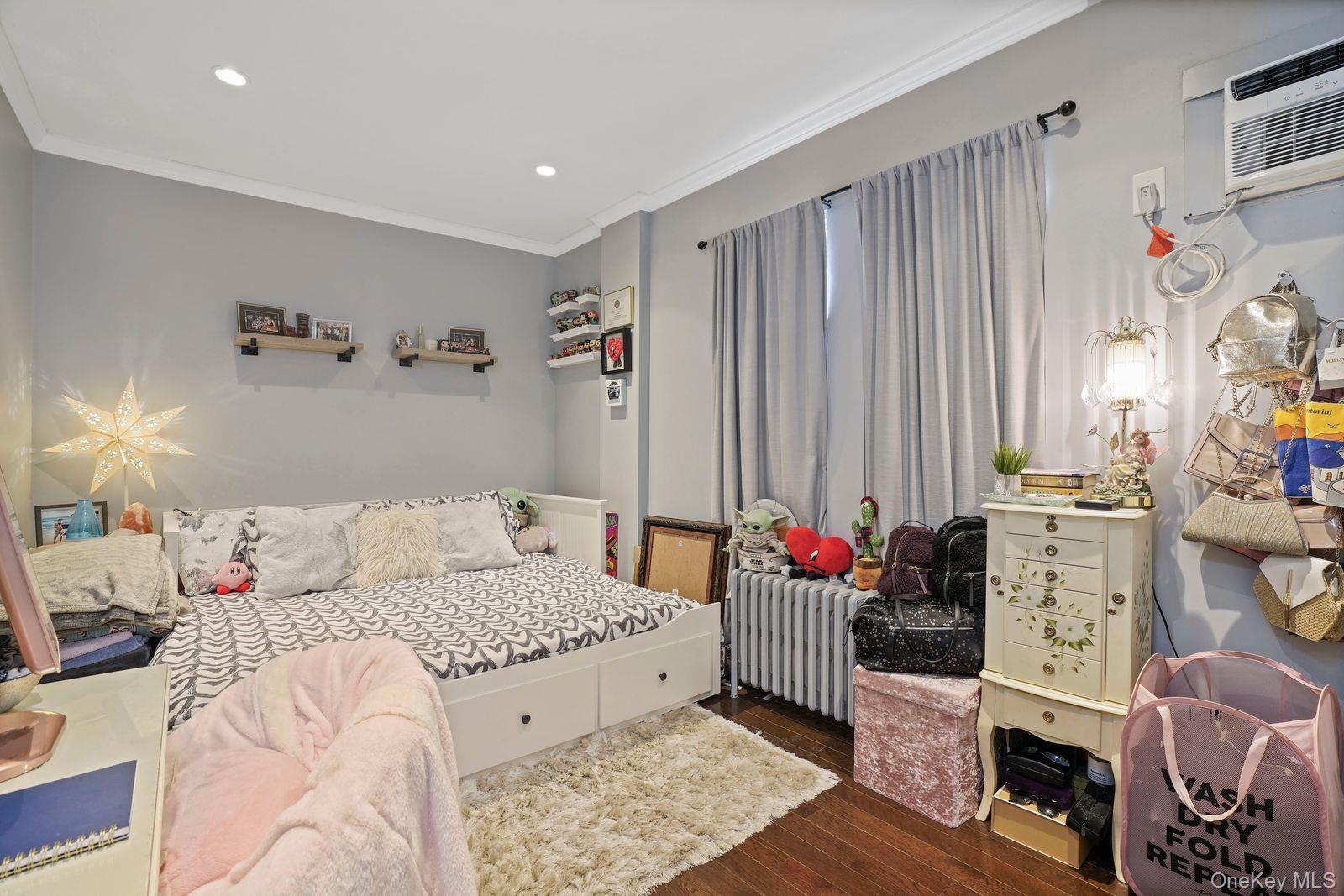 70-49 66th Place, Glendale, NY 11385