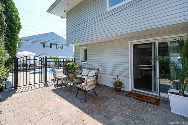 12 Barnum Avenue, Plainview, NY 11803