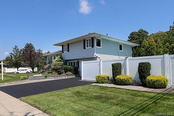 12 Barnum Avenue, Plainview, NY 11803