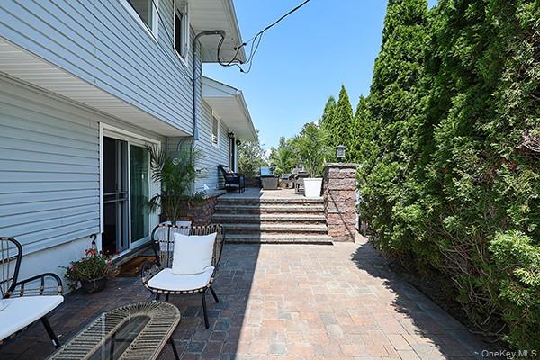 12 Barnum Avenue, Plainview, NY 11803