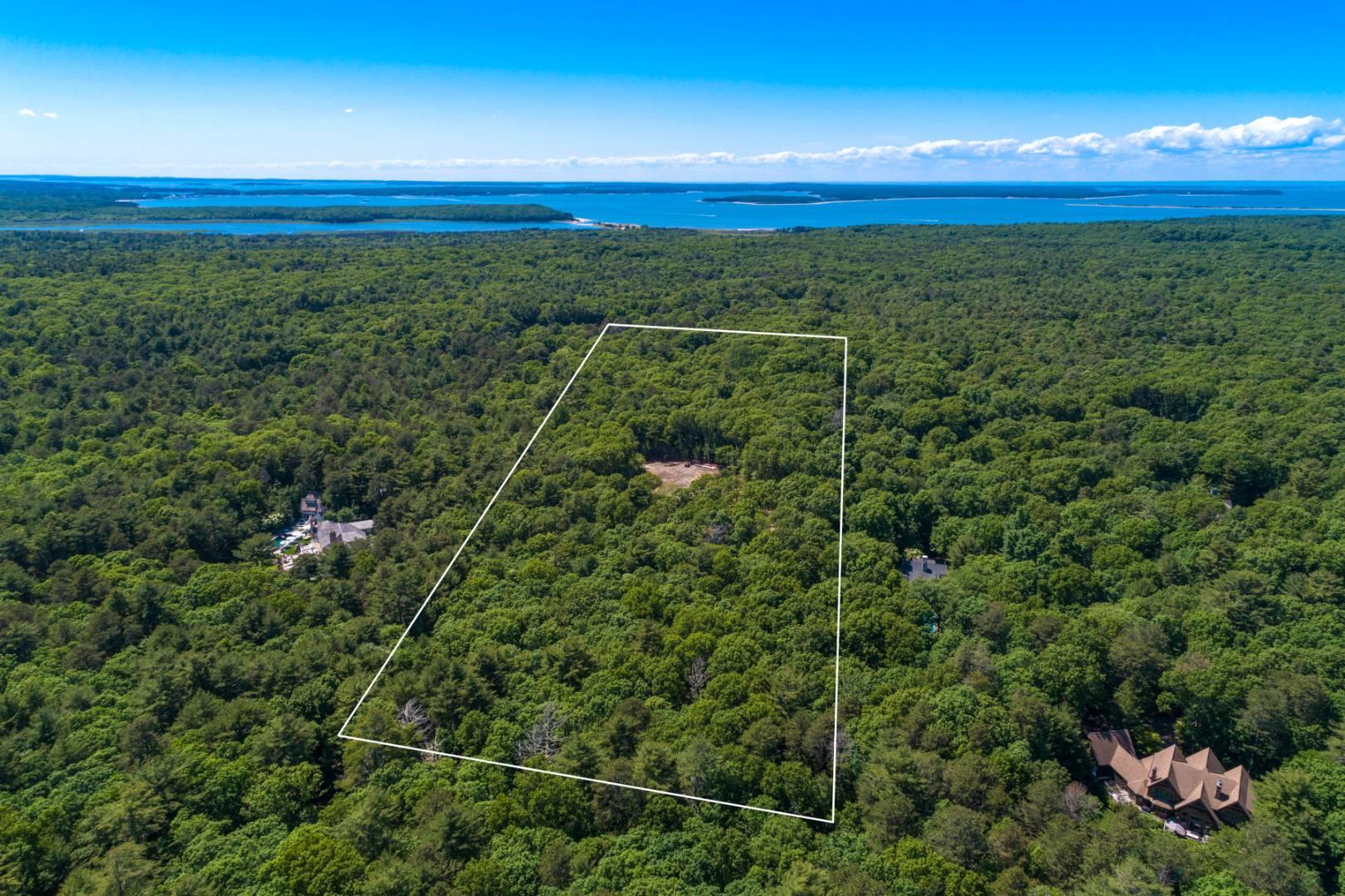 1593 Deerfield Road, Southampton, NY 11976