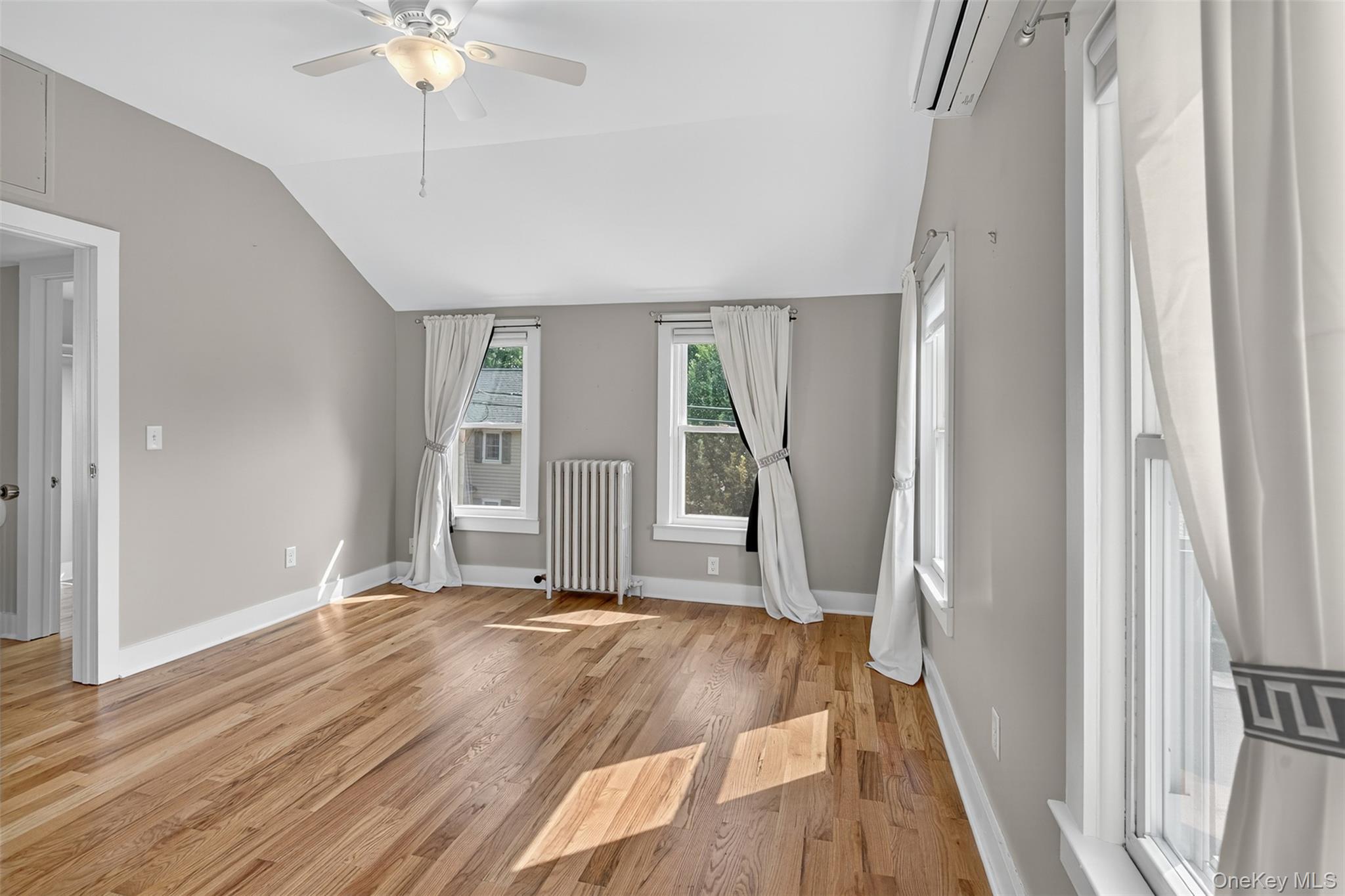 14 Oak Street, Rhinebeck, NY 12572