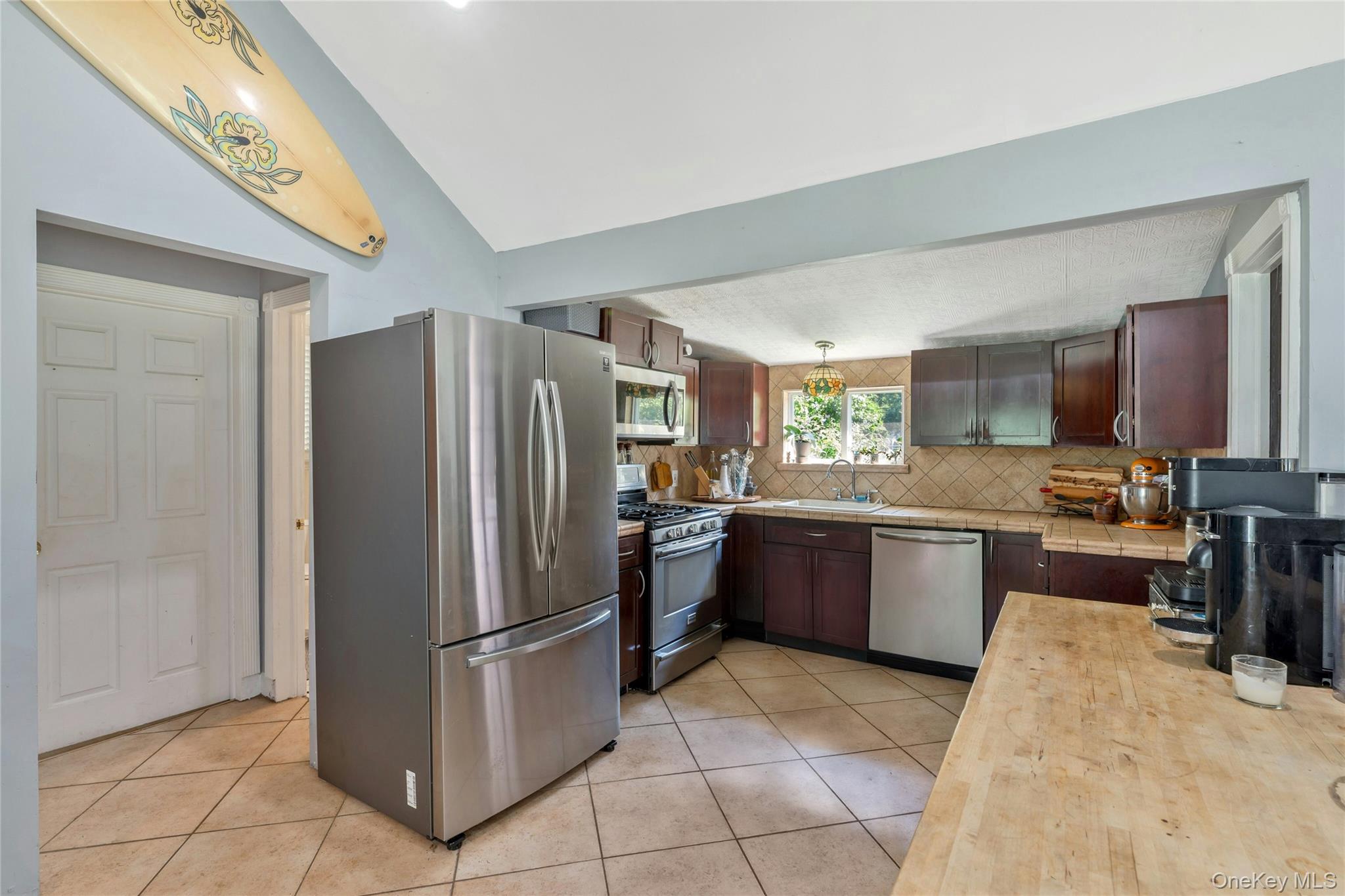 57 Flower Road, Mastic Beach, NY 11951