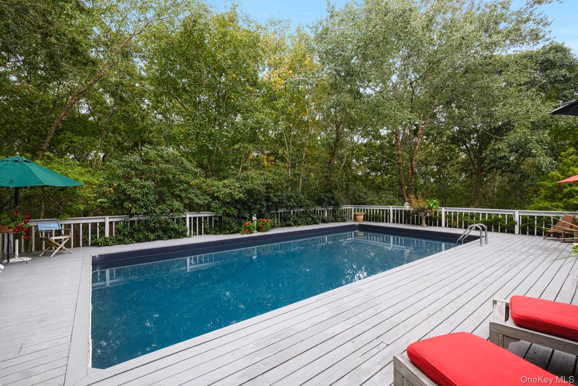 6 Trail Court, Water Mill, NY 11976