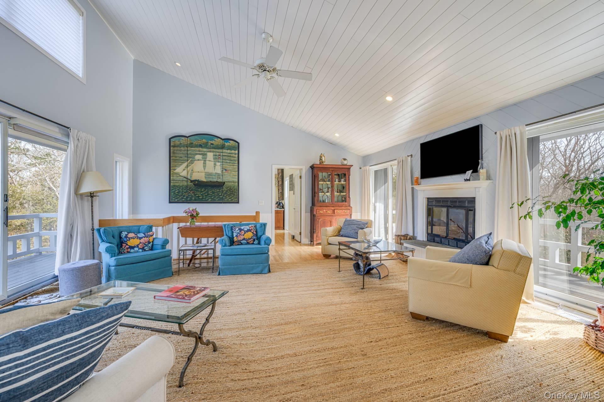 6 Trail Court, Water Mill, NY 11976