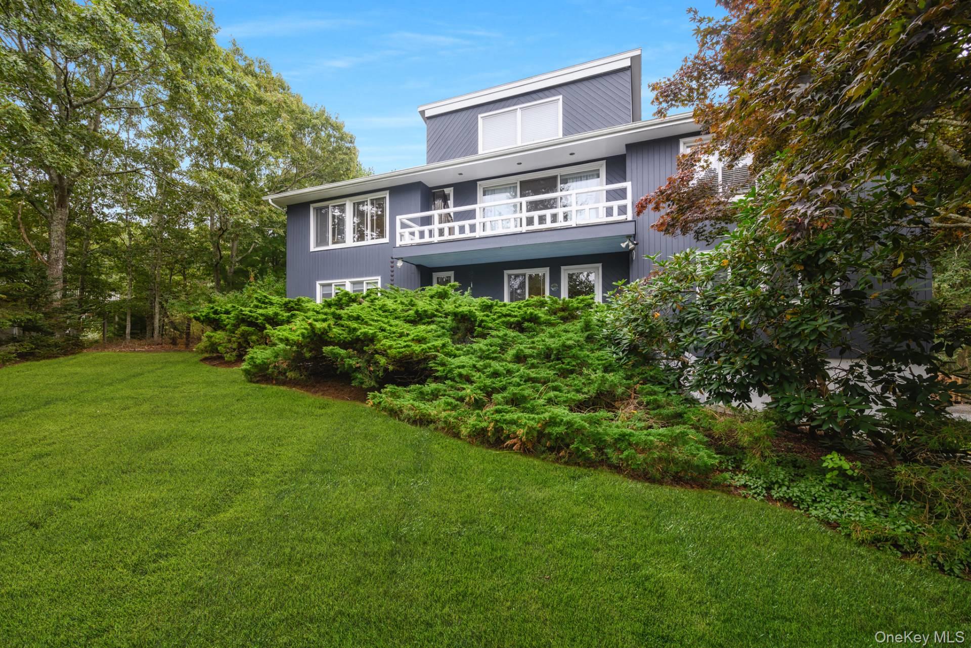 6 Trail Court, Water Mill, NY 11976