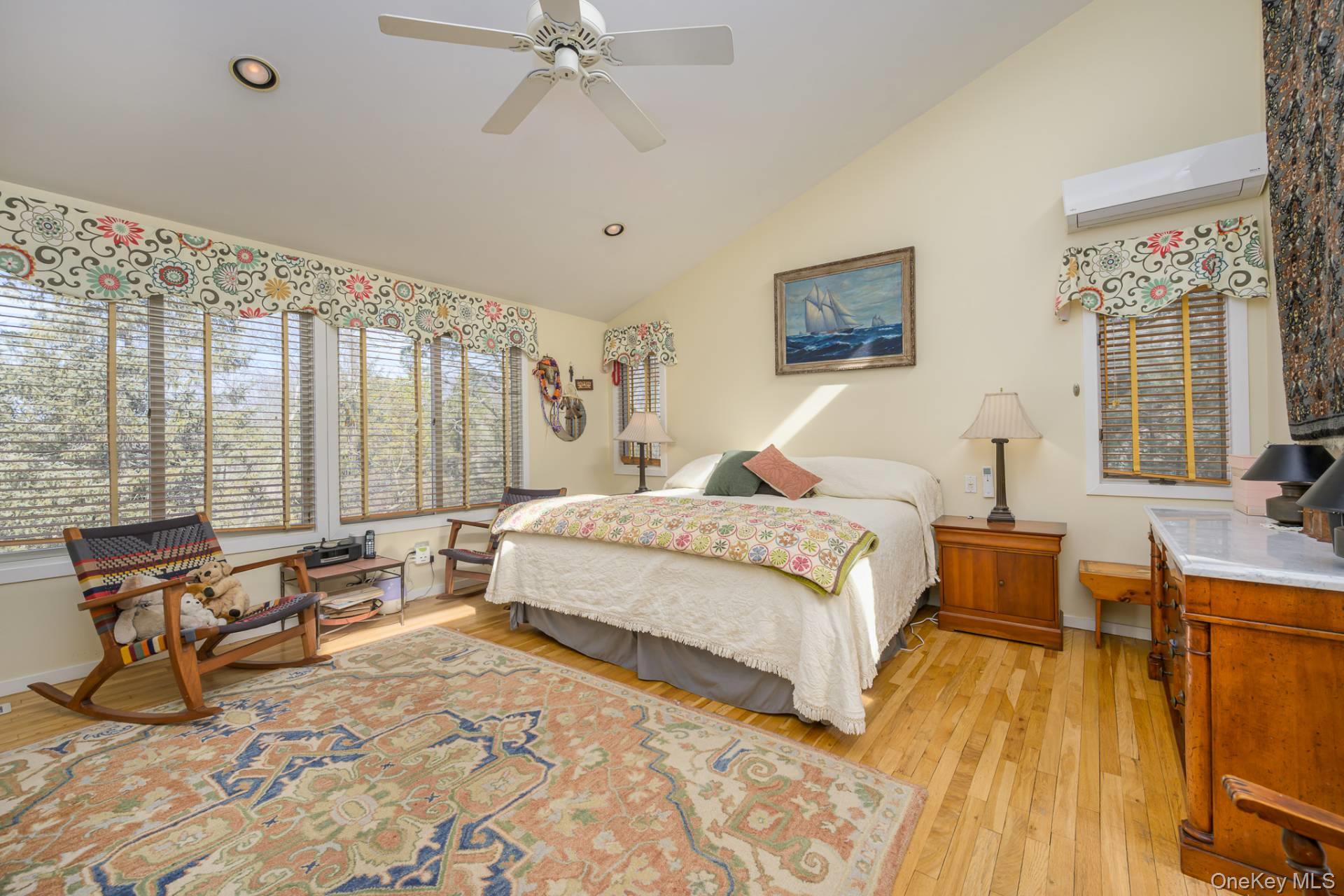 6 Trail Court, Water Mill, NY 11976