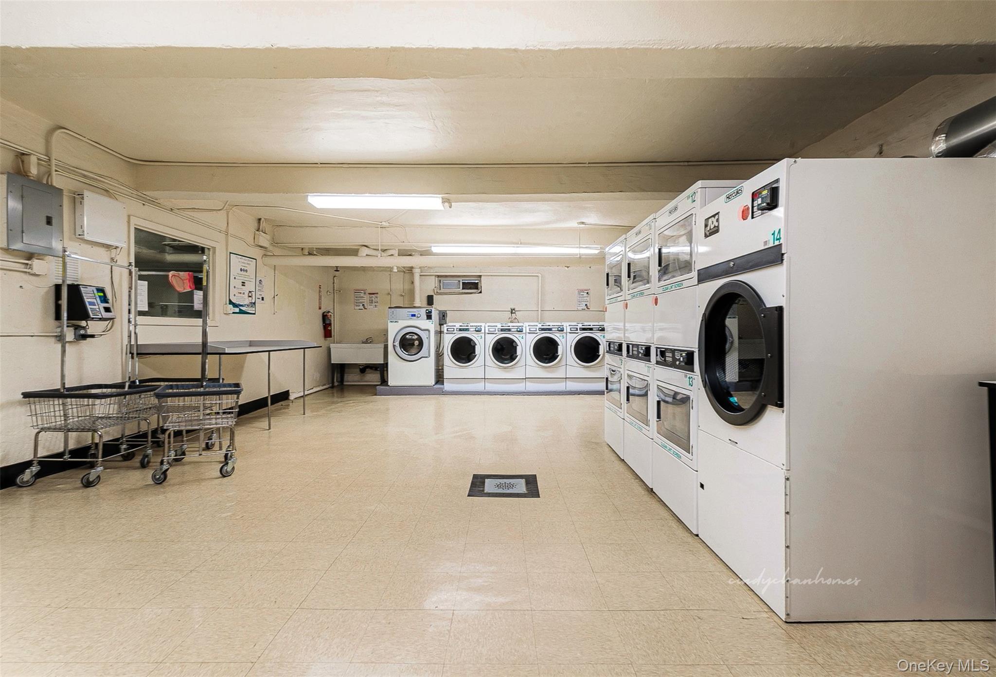 68-63 108th Street # 2D, Forest Hills, NY 11375