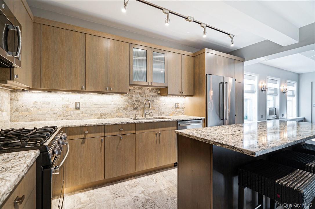 6 Palmer Avenue # 1, Scarsdale, NY 10583