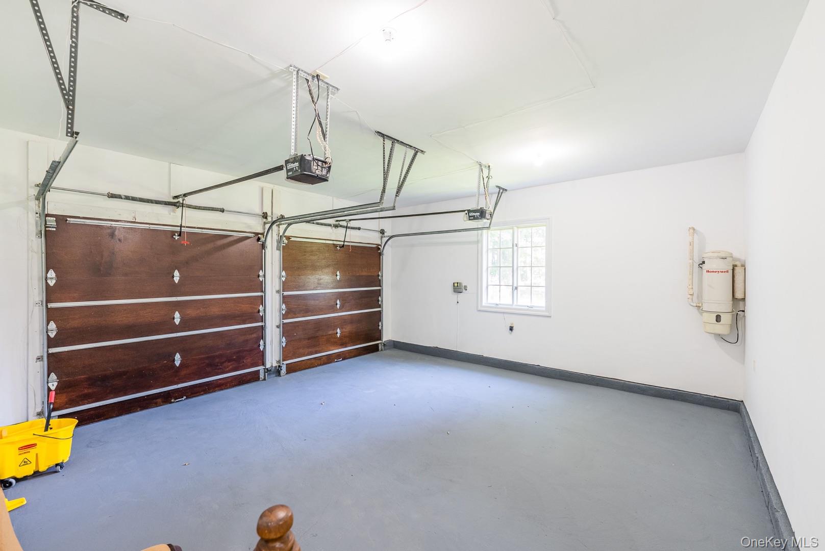 117 Crabapple Road, Manhasset, NY 11030