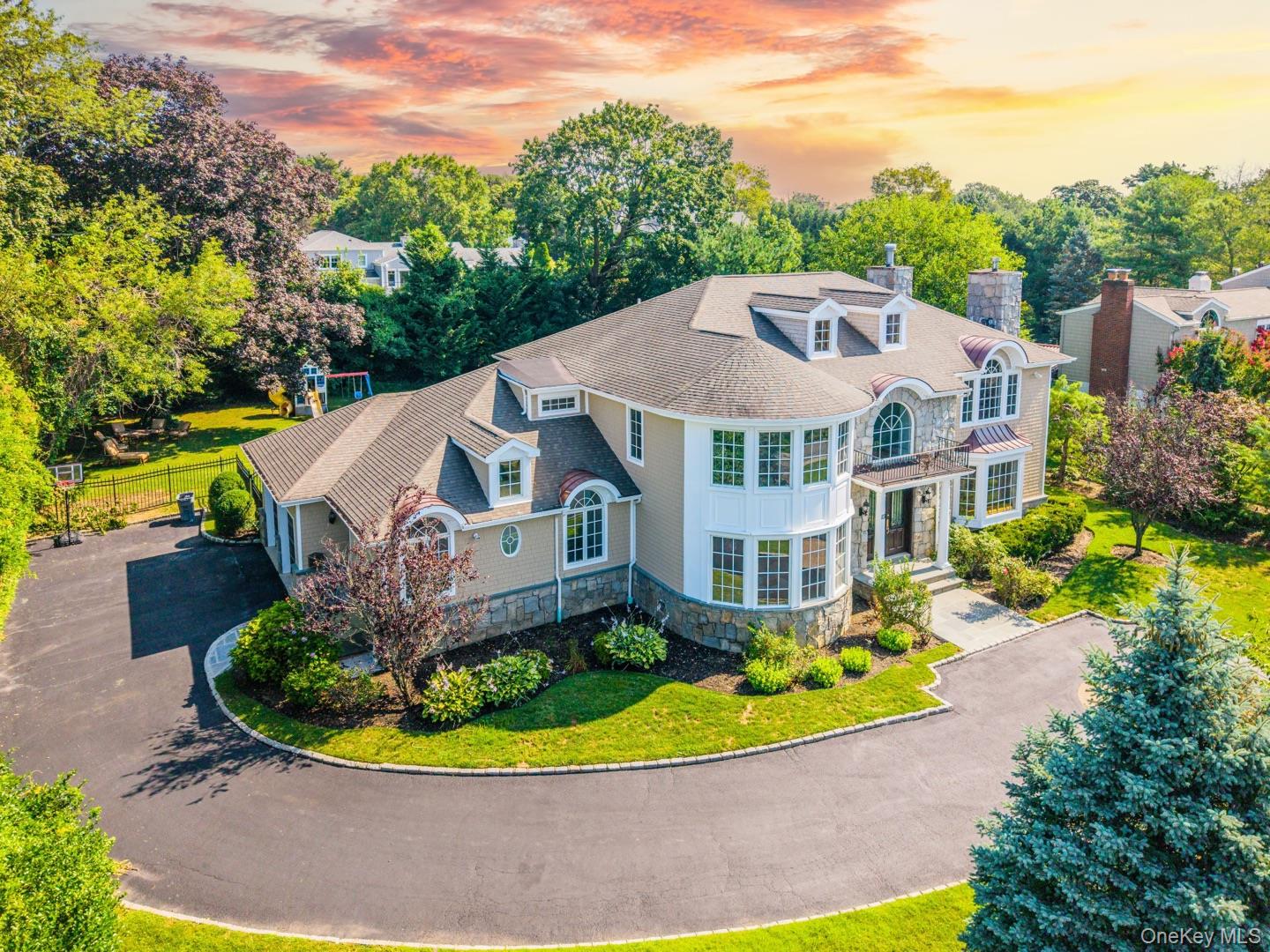 117 Crabapple Road, Manhasset, NY 11030