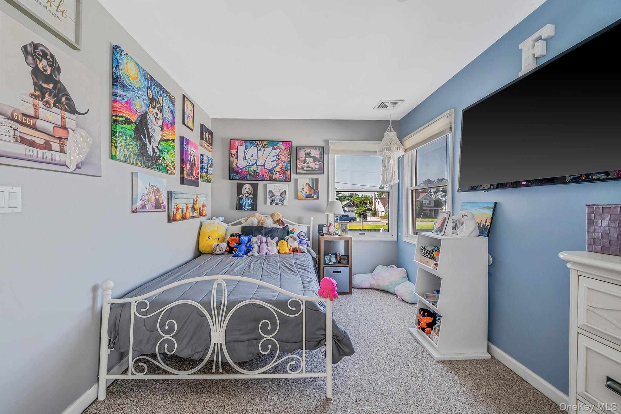 29 North Plaza, Amity Harbor, NY 11701