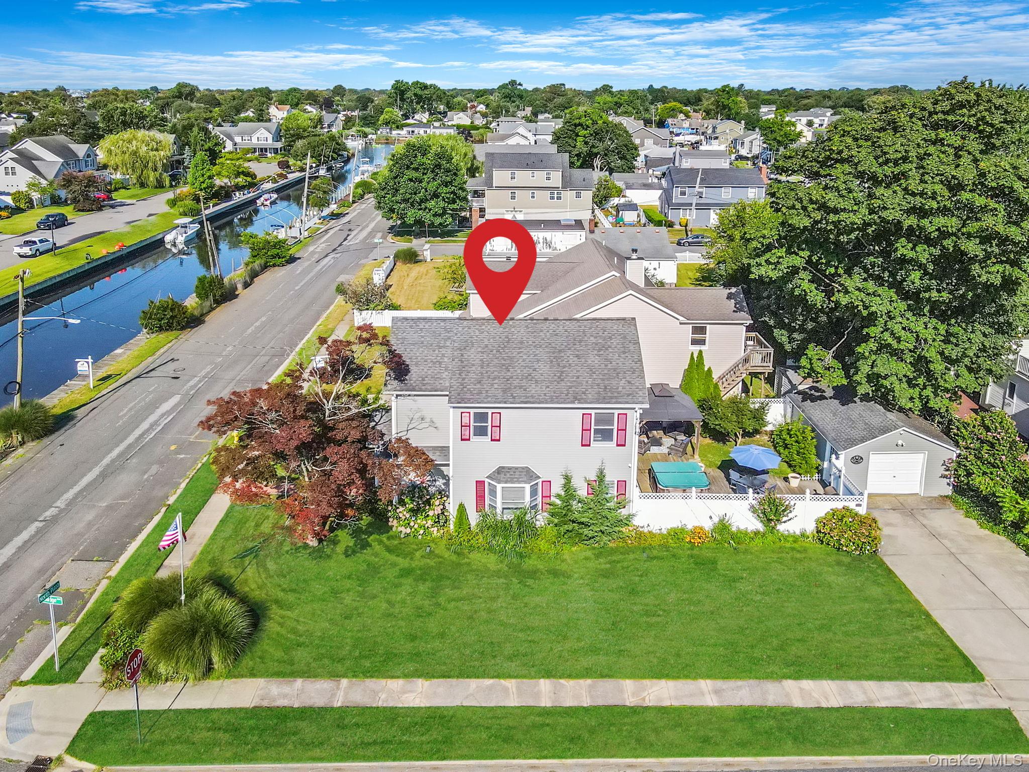 29 North Plaza, Amity Harbor, NY 11701