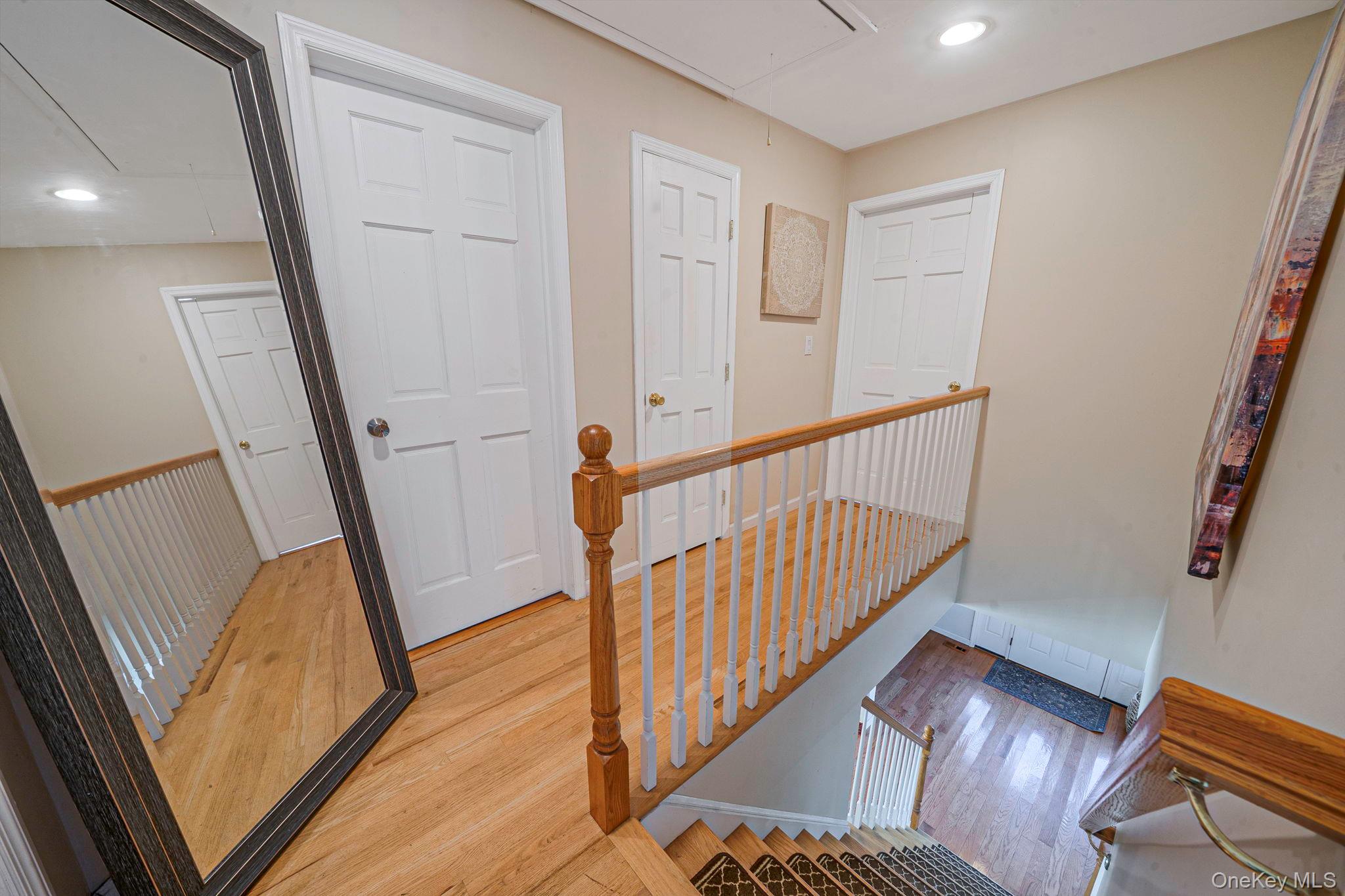 29 North Plaza, Amity Harbor, NY 11701