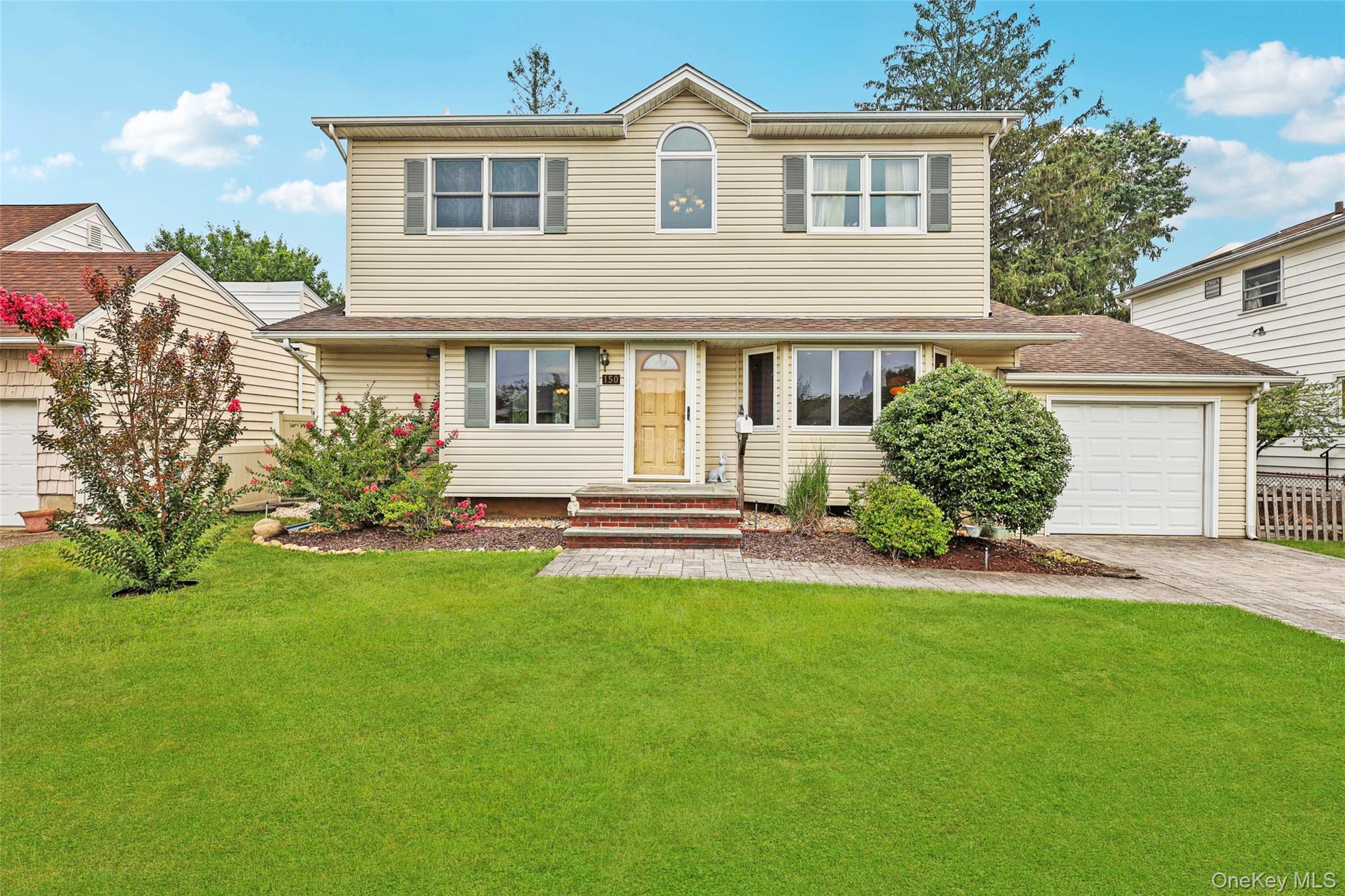 150 Dartmouth Drive, Hicksville, NY 11801
