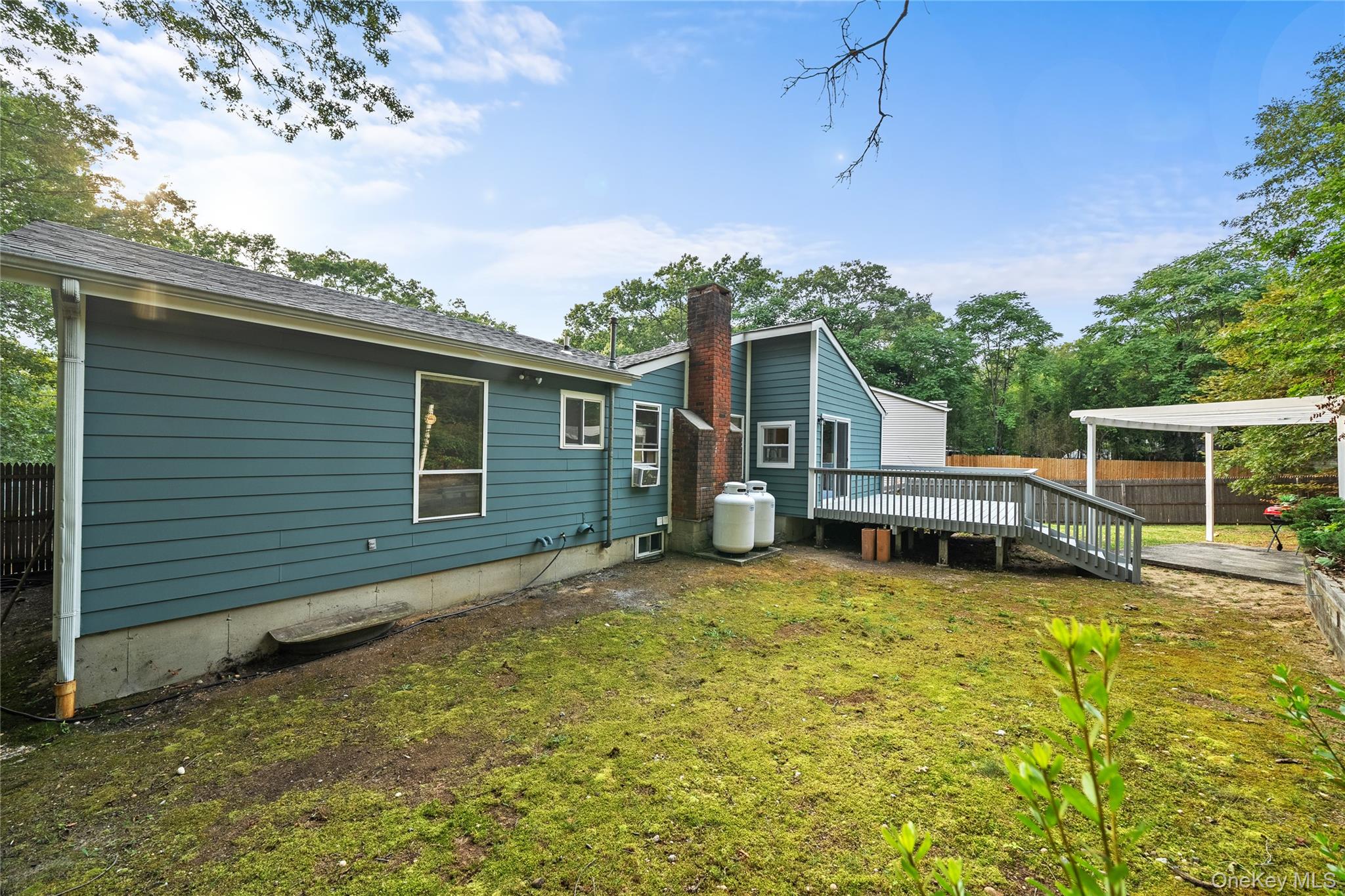 59 Breeze Avenue, Ronkonkoma, NY 11779