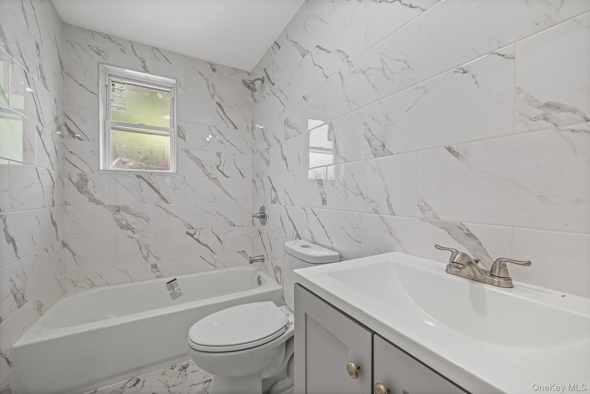 18821 118th Avenue, Saint Albans, NY 11412