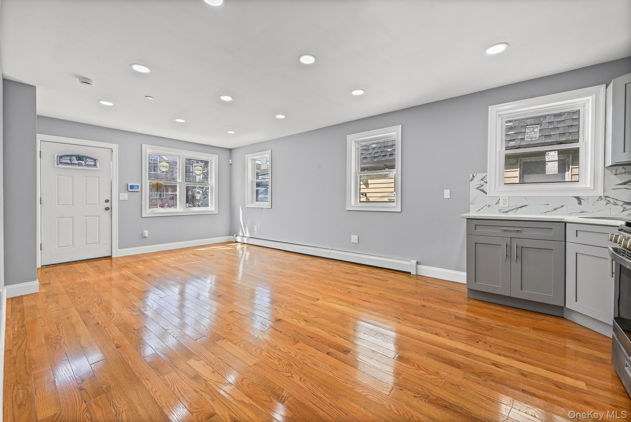 18821 118th Avenue, Saint Albans, NY 11412