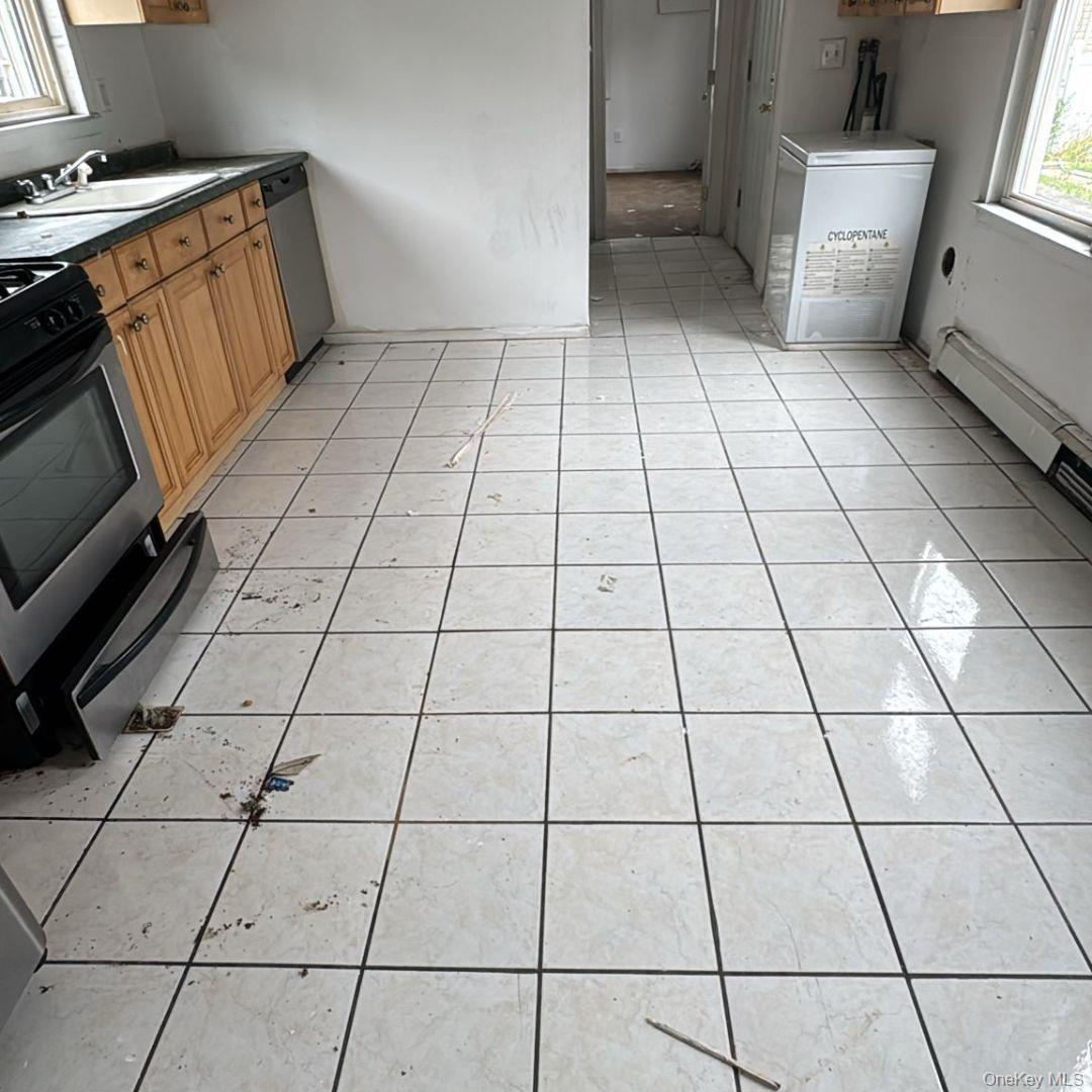 17513 145th Avenue, Springfield Gardens, NY 11434